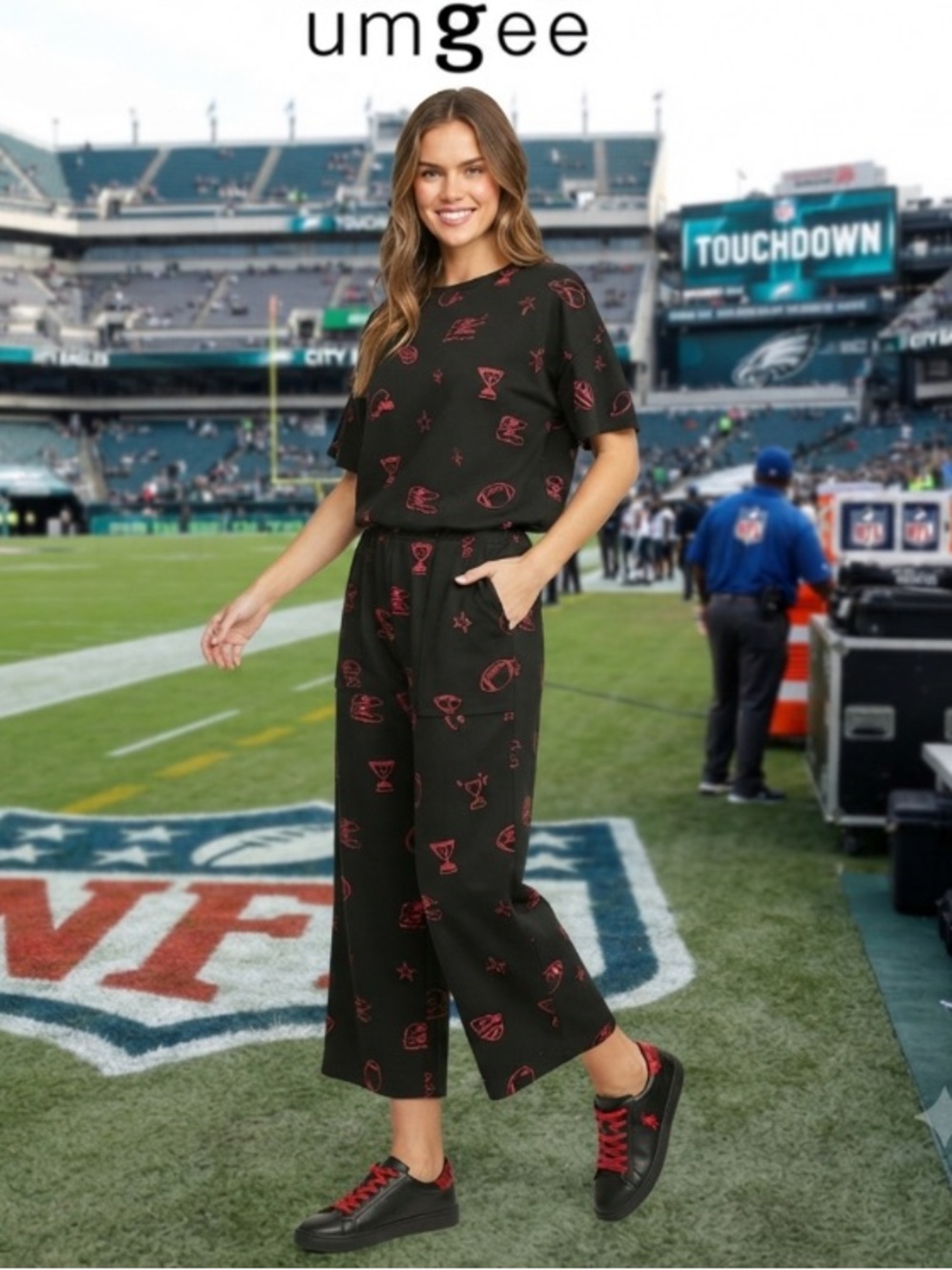 ❤️ 1 left UMGEE FOOTBALL PANTS AND TOP SET